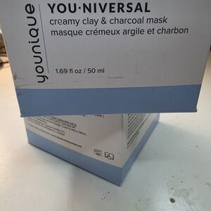 Younique You•Niversal Clay & Charcoal Mask